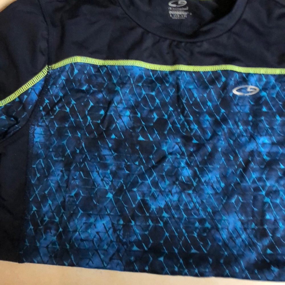 C 9 Champion dri fit shirt
